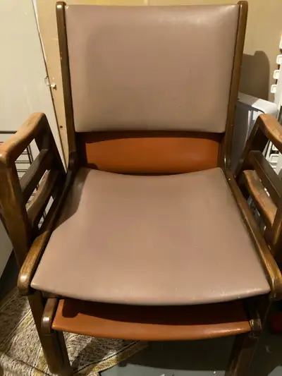 Chaises vintages confortables (2), View more