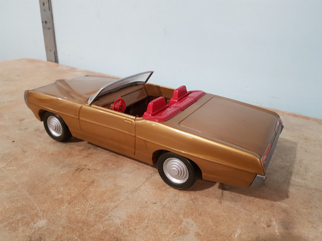 1969 Pontiac Bonneville, 14" long, Slater 1 movie car in Arts & Collectibles in Sarnia - Image 3