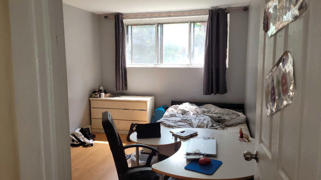 Private Room Available  dans Locations temporaires  à Ville de Montréal - Image 3