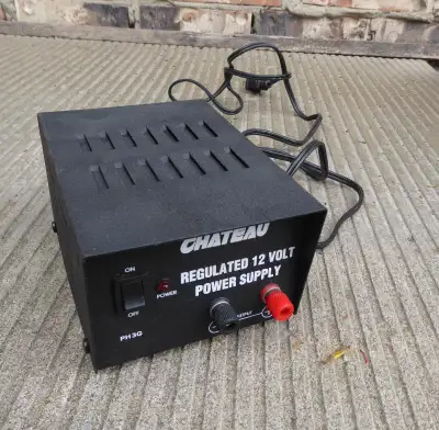 Power supply Chateau 12V 3A, robuste, View more
