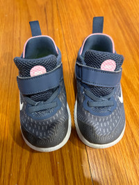 Nike Toddler shoe-6C