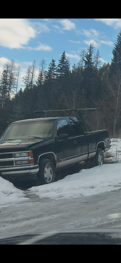 Three parts chevy 96, 97, 98 all extended cab all 4x4 All 5.7 one has really good drive train, smoot...