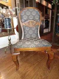 Chaises antiques