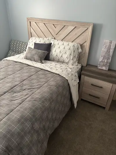 Double bedroom set., View more