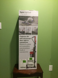 Brand new Dyson Light Ball Multi Floor Vacuum Cleaner