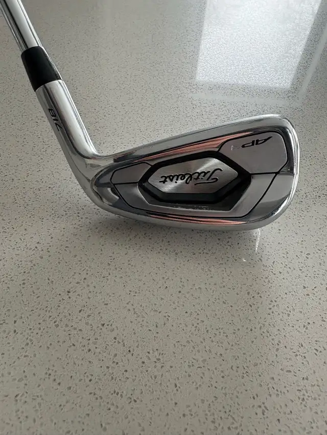Titleist 718 AP3 Iron Set - Golf clubs in Golf in St. Catharines - Image 4