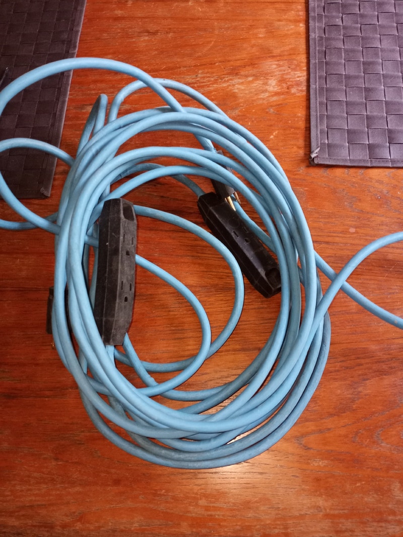 Winter rated extension cords Free Stuff Oshawa / Durham Region Kijiji