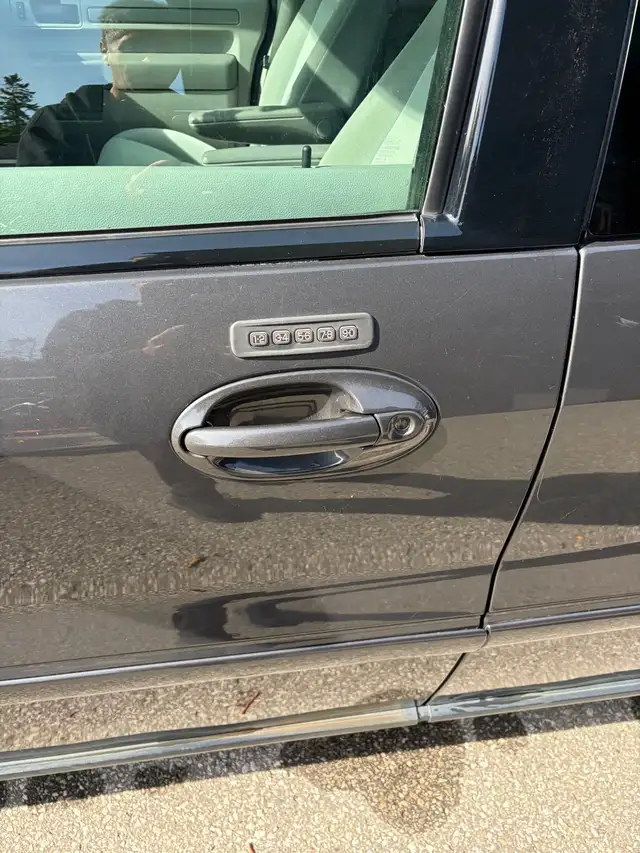 Ford Freestar minivan589185691818414088
