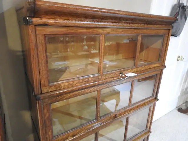 Antique barrister bookcase,  4 glass windows with wood dividers in Bookcases & Shelving Units in Hamilton - Image 7