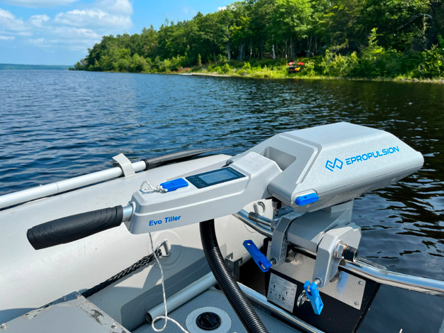 FOR SALE: Used ePropulsion Navy 3.0 Short Shaft. 1 Year Warranty in Other in City of Toronto - Image 4