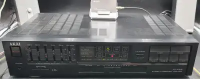 AKAI AM-A302 STEREO INTEGRATED AMPLIFIER JAPAN (1986-87), View more