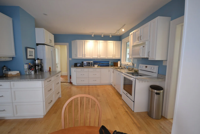 Executive 5-bdrm - Furnished or Unfurnished - Short / Long Term in Long Term Rentals in Bridgewater - Image 5