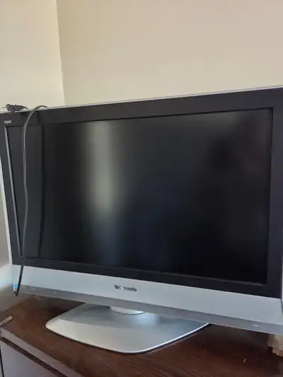 Lcd tv 42in, works, View more