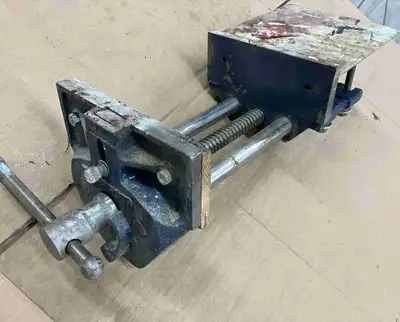 Vice -flush  bench mount , View more