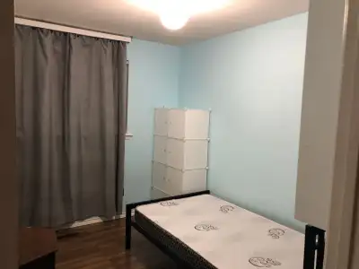 Rooms for rent in North Etobicoke