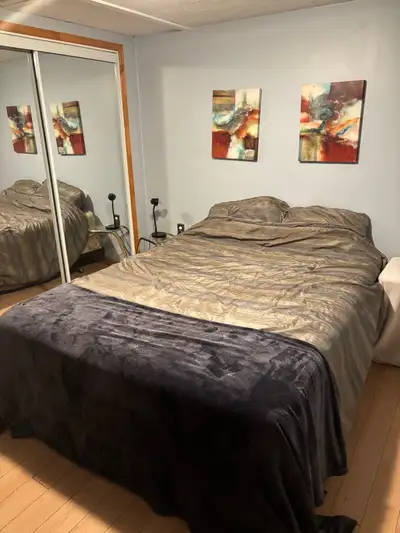 ✨ Cozy 1-Bedroom for Rent (Jan–May) – Female Student Only ✨ Private entrance | Shared spaces | Pet-f...