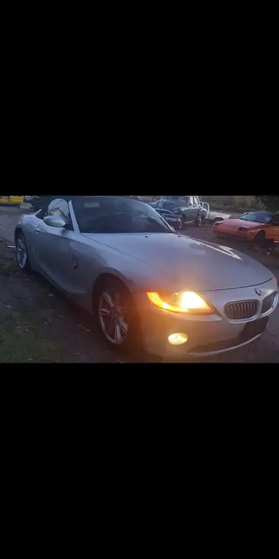 Serious buyers only 2003 BMW z4 sport convertible featuring 3.0L inline 6 cylinder. Car needs left d...