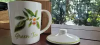NEW IN BOX ceramic tea cups with lid 450ml/15oz $5 each