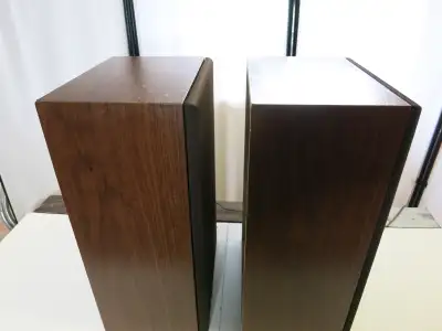 Vintage Bookshelf Speakers -Made in Canada, View more