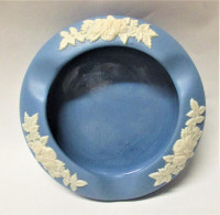 Vntag Ecanada Art Pottery Canadian Wedgwood Blue & White Ashtray