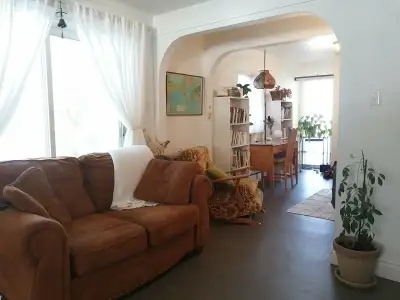 Milieu tranquille avec une grande espace extérieur