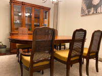 Dining Room Set ( Dining table /Chairs/China Cabinet)