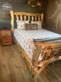 Aspen queen bed 