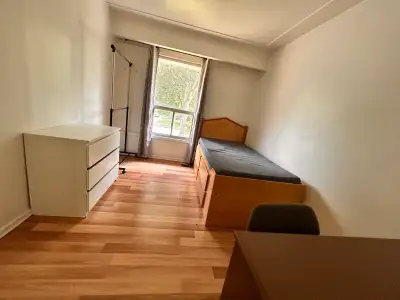 Private room for rent to waterloo students MALE STUDENTS Room available for rent from May to Aug $75...