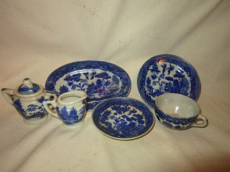 Small Assortment of Blue & White Mini Dishes Made in Japan Arts