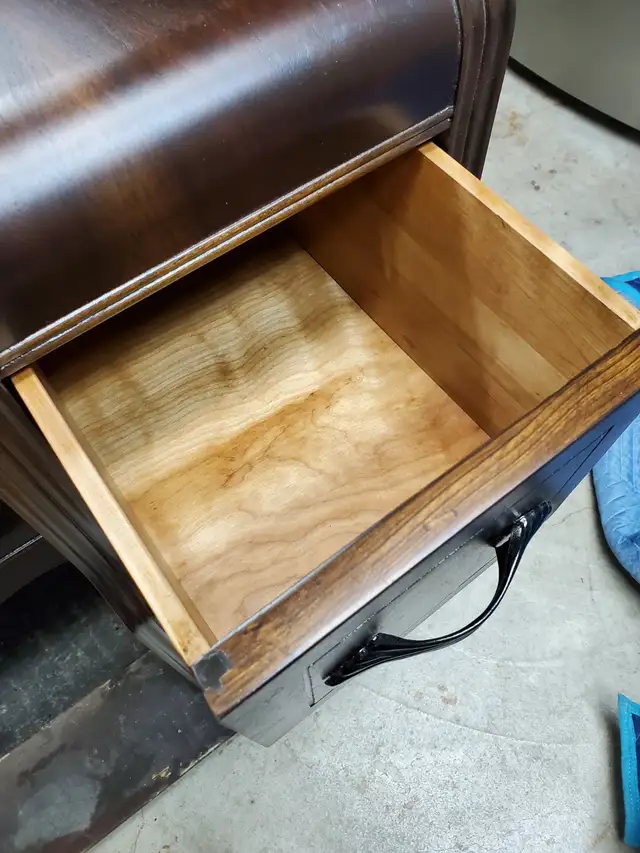ANTIQUE VANITY   " REDUCED "63793631637121122