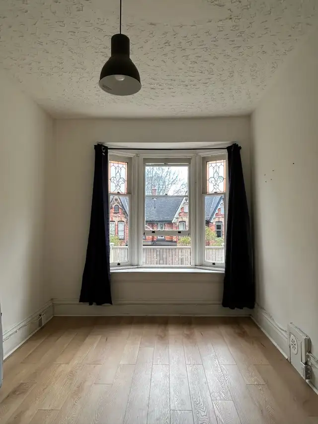 Sun-Filled Room with Bay Window in Cabbagetown. All included.62863318260739123
