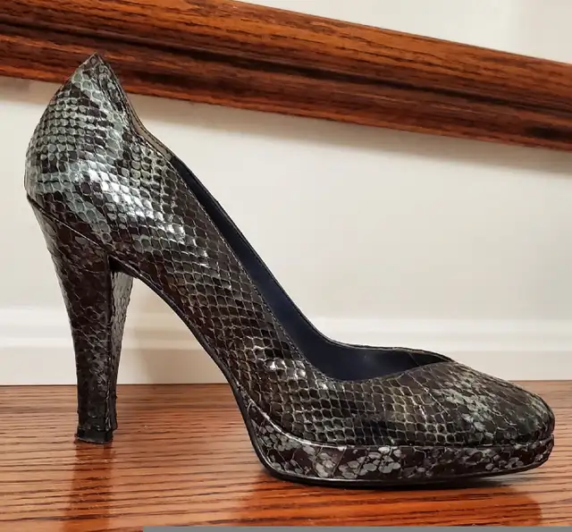 Women's/ Ladies Heels Shoes in Women's - Shoes in Oshawa / Durham Region - Image 3