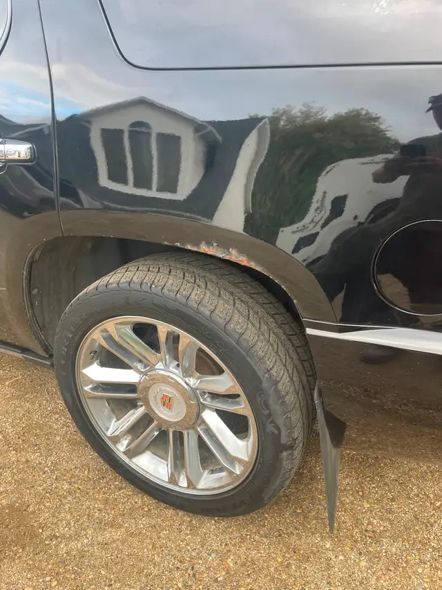 2012 Escalade Platinum551125938162913284