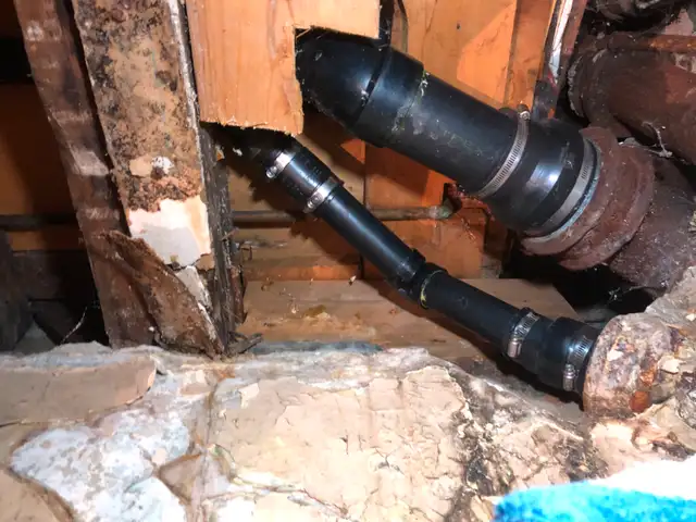 PLUMBER CLOGGED DRAIN? CALL BOB 416 628-347962863221293699124