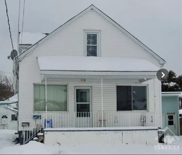 Reno 2 1Bd House $2400 Fenced AC Danis Cornwall!