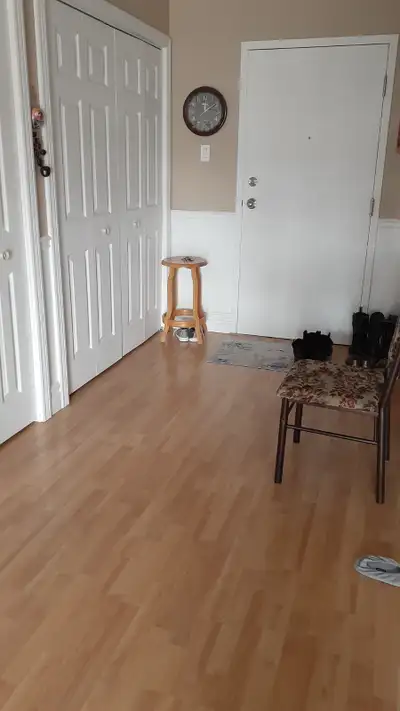 Cession de bail, disponible le 1er mars. Signature avant le 1er janvier. Frais de 150$ en argent par...