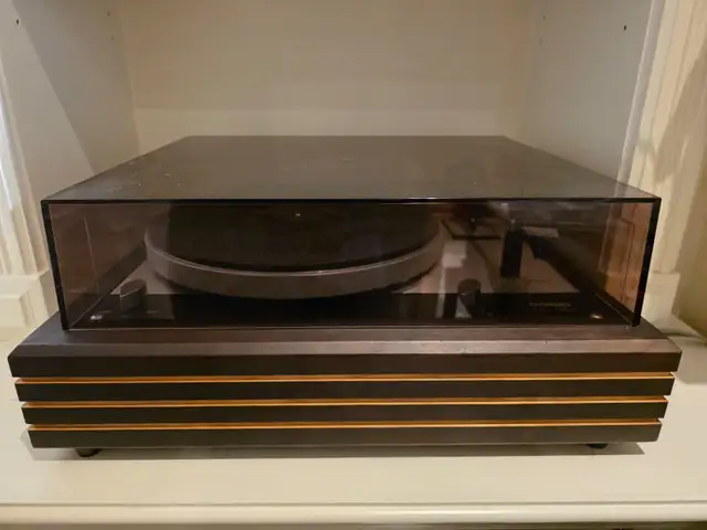 +++Thorens TD160 Turntable with custom plinth+++ in Stereo Systems & Home Theatre in City of Toronto - Image 6