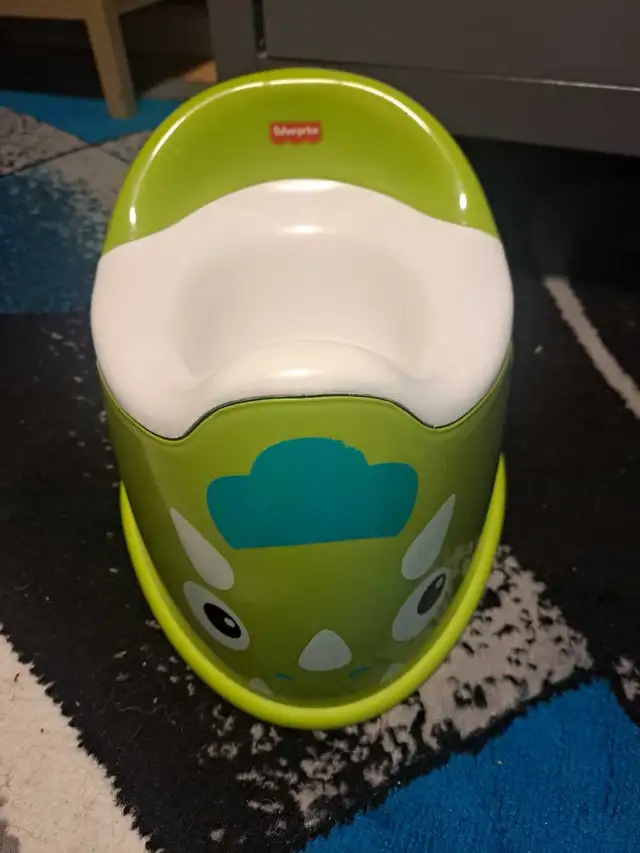 Fisher-Price Potty in Bathing & Changing in Edmonton - Image 4