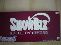 SHOWBIZ, jeu de société de Questions et réponses (6 niveaux)