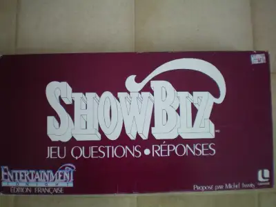 SHOWBIZ. Le jeu questions et réponses qui demande l’adresse, la stratégie et le savoir, pour des heu...