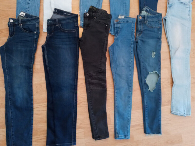 Lot de jeans fille-femme gr:0 à 9 dans Autre  à Laval/Rive Nord - Image 2