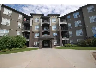 Top Floor One Bedroom With Balcony!