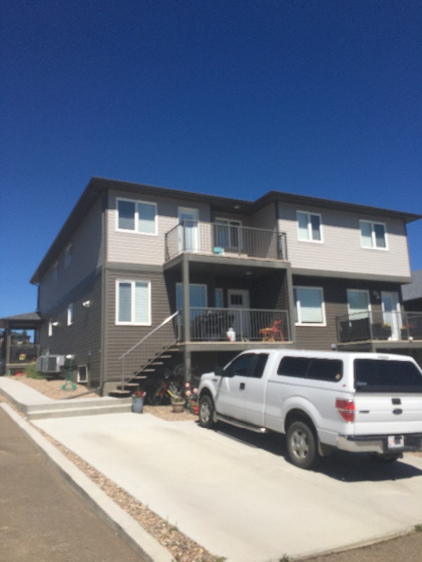 2 bedroom with ensuite balcony & view Long Term Rentals Medicine Hat Kijiji