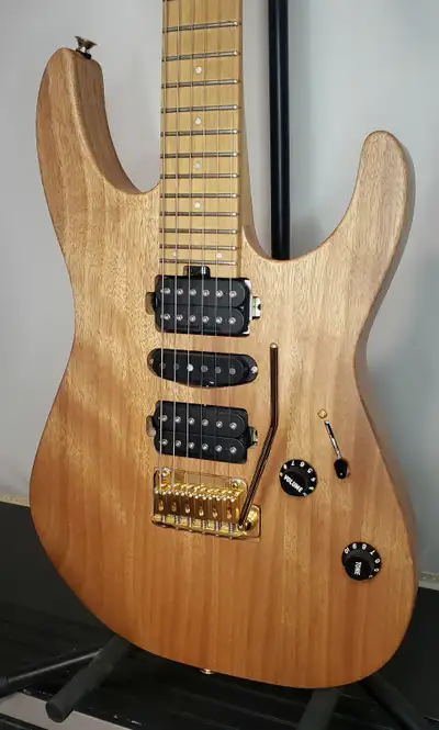 euh, WOW. Charvel Pro-Mod DK-24, View more