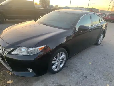 2015 Lexus ES with 138,300km. Has Rebuilt title from previous accident but runs impeccable. Exporter...
