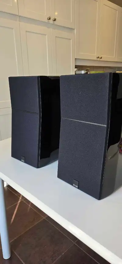 SVS ULTRA EVOLUTION BOOKSHELF SPEAKERS, View more