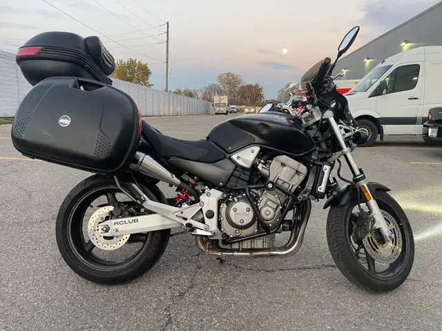 Honda Hornet 919 - CB900F - Fireblade Engine - Road Warrior in Sport Touring in City of Toronto - Image 6