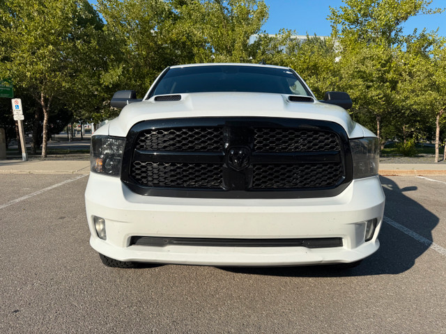 2021 RAM 1500 CLASSIC NIGHT EDITION V8 in Cars & Trucks in Mississauga / Peel Region - Image 2