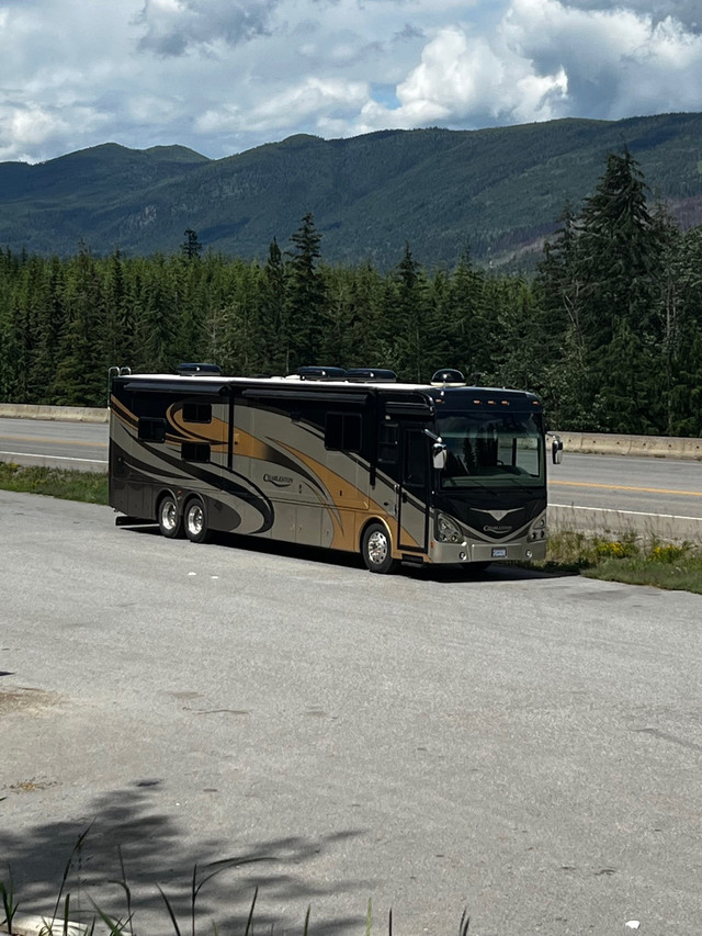 2014 Forest River Charleston - Located in Kelowna  in RVs & Motorhomes in Nanaimo - Image 2