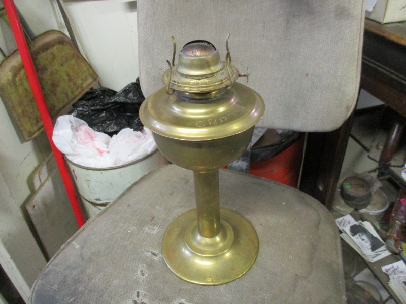 1920s CPR CANADIAN PACIFIC STATION MASTER PIPER BRASS LAMP 200 Arts